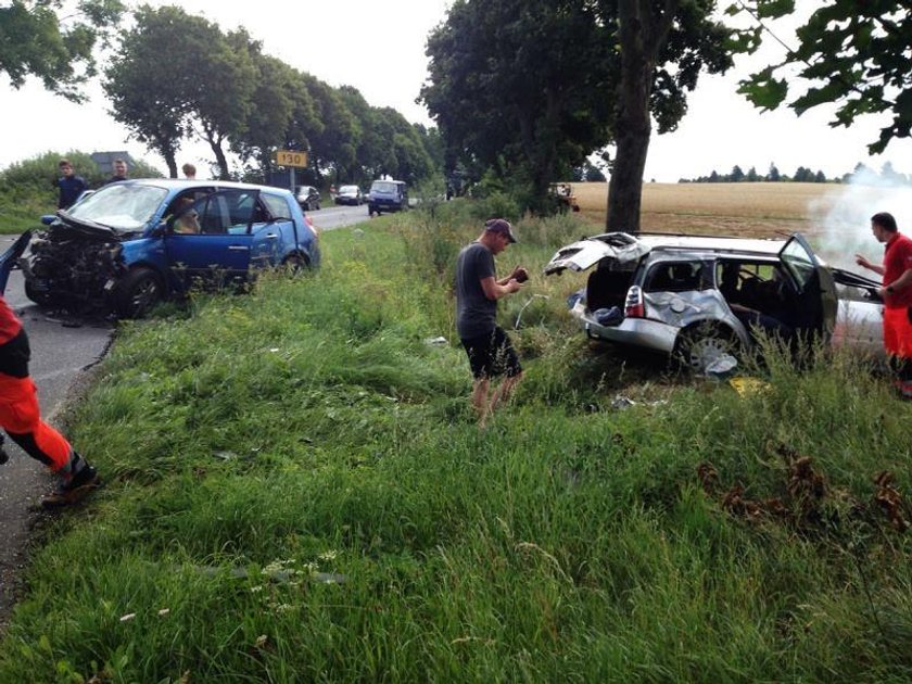 Tragiczny wypadek. Dwie osoby nie żyją, 8 jest rannych