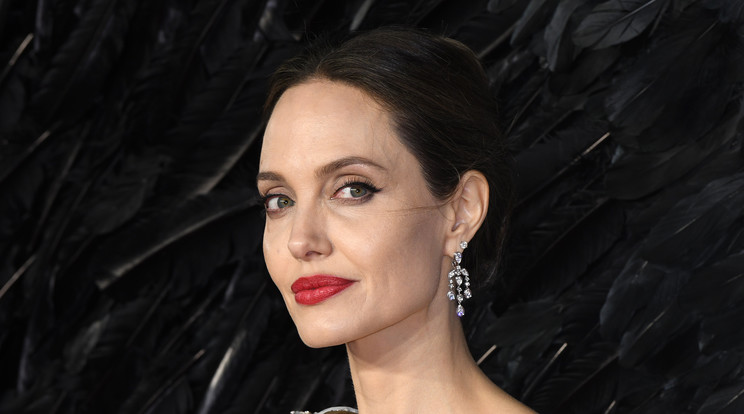 Angelina Jolie újra boldog / Fotó: Northfoto