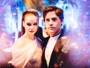 Olvadásveszély: Íme Palvin Barbara és Dylan Sprouse legszerelmesebb pillanatai