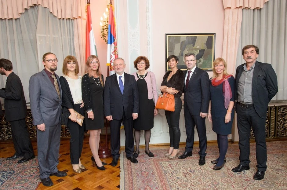 Ambasador Drobac sa gostima na sinoć održanom prijemu u Ambasadi Srbije