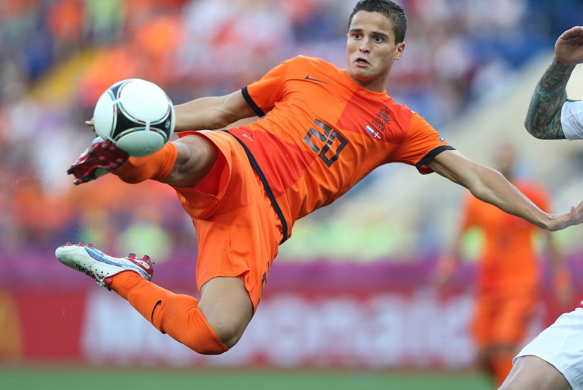 Barcelona wypożyczyła Afellaya do Schalke