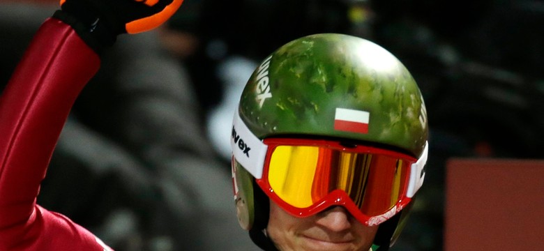 Kamil Stoch triumfuje na skoczni. Złoto dla Polaka!