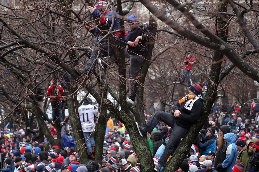 Mistrzowska feta zwycięzców Super Bowl. Alkohol lał się strumieniami