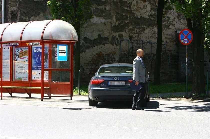 Kasiu, pilnuj męża!