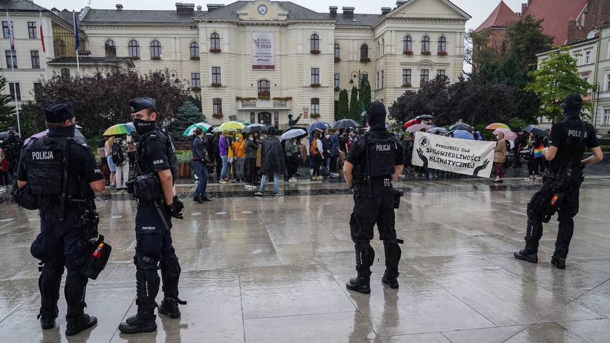 Opole: policja chce ukarania 17-latka za "niszczenie środowiska" megafonem