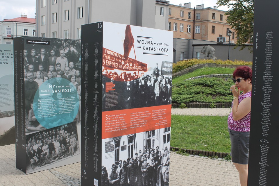 Kresy podczas okupacji. Poruszająca wystawa na Placu Artystów w Kielcach