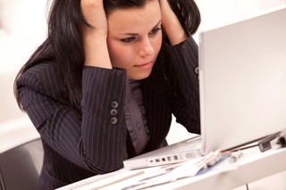 Inspektor pracy nie zmusi do zatrudnienia na umowę o pracę: PO i PSL przeciwne