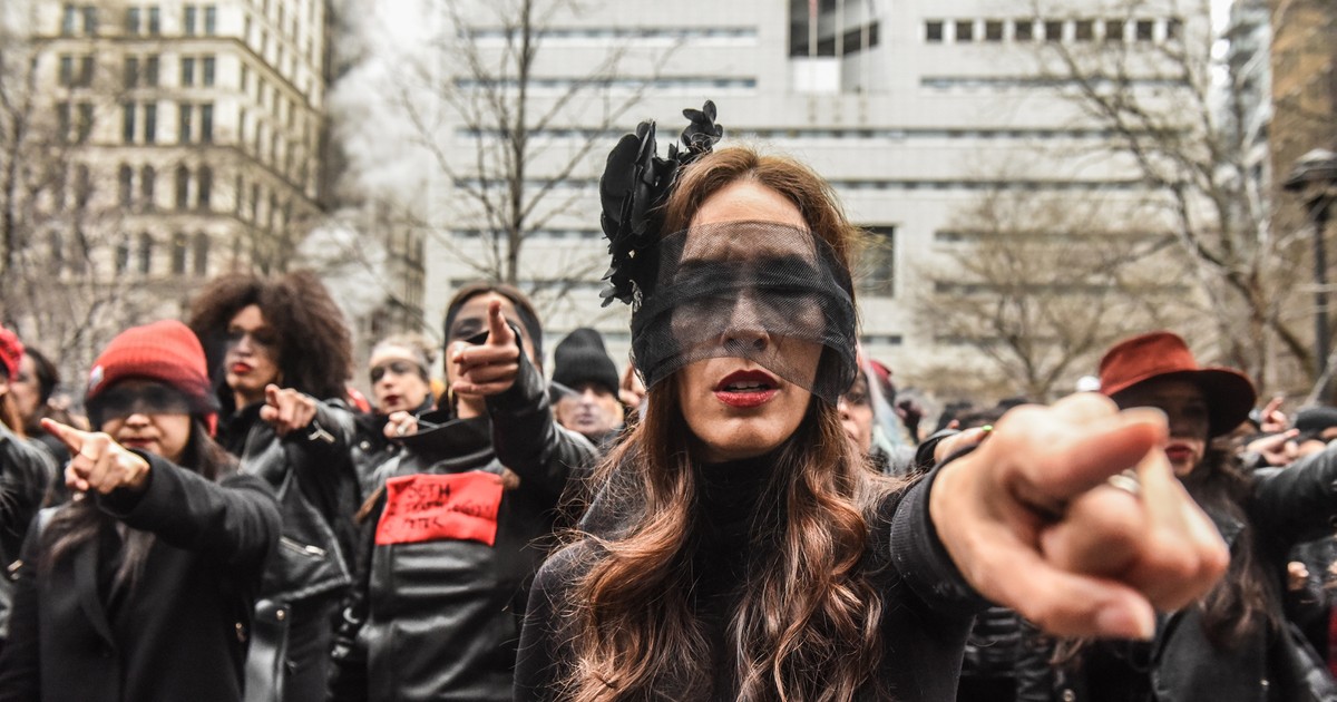 Ruch #MeToo „anulował” kilkuset wpływowych mężczyzn. Wielu wróciło