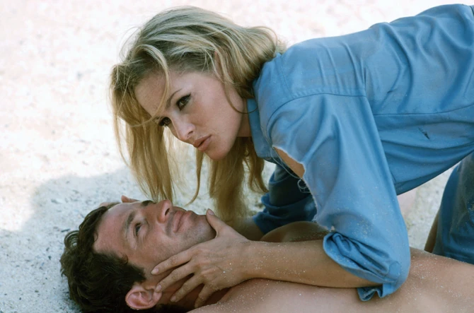 Ursula Andres i Žan-Pol Belmondo