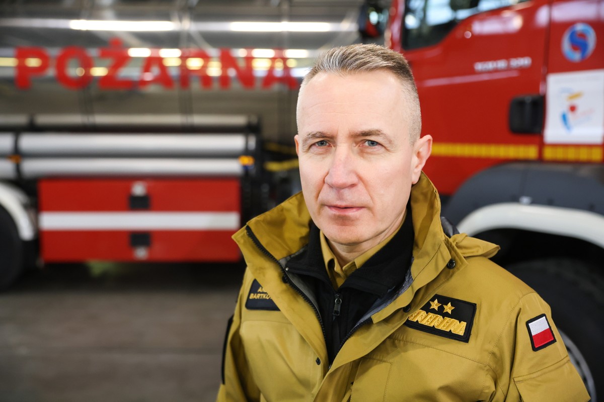 Warszawa, 06.02.2023. Komendant główny PSP gen. brygadier Andrzej Bartkowiak