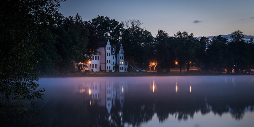 Hotel Podewils Zamek Rycerski w Krągu - jezioro