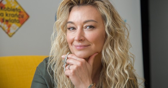 Martyna Wojciechowska pokazała jak ćwiczy. Sposób na zgrabną talię! - Uroda