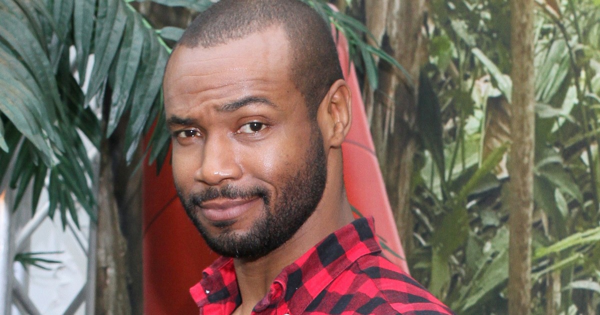 Facet z reklamy Old Spice w Polsce jestem normalnym...