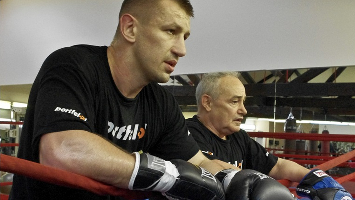 Już w najbliższy czwartek Tomasz Adamek (41-1, 28 KO) stoczy swoją  czwartą walkę w tym roku, wychodząc do ringu z Vinnym Maddalone (33-6, 24 KO). Żaden zawodnik z czołówki wagi ciężkiej nie toczy pojedynków tak  często jak "Góral", ale jak przekonuje amerykańska współpromotorka pięściarza Kathy Duva ze stajni Main Events, to właśnie sam pięściarz jest odpowiedzialny za taki stan rzeczy.