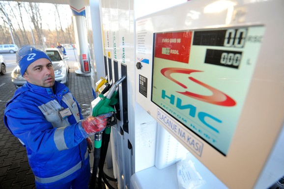 51 malo mesto u Srbiji ostaje bez pumpe, ljudi će kilometrima ići da natoče gorivo! Vučić: Imaju tridesetak dana, posle ćemo morati da preuzmemo stvar u svoje ruke