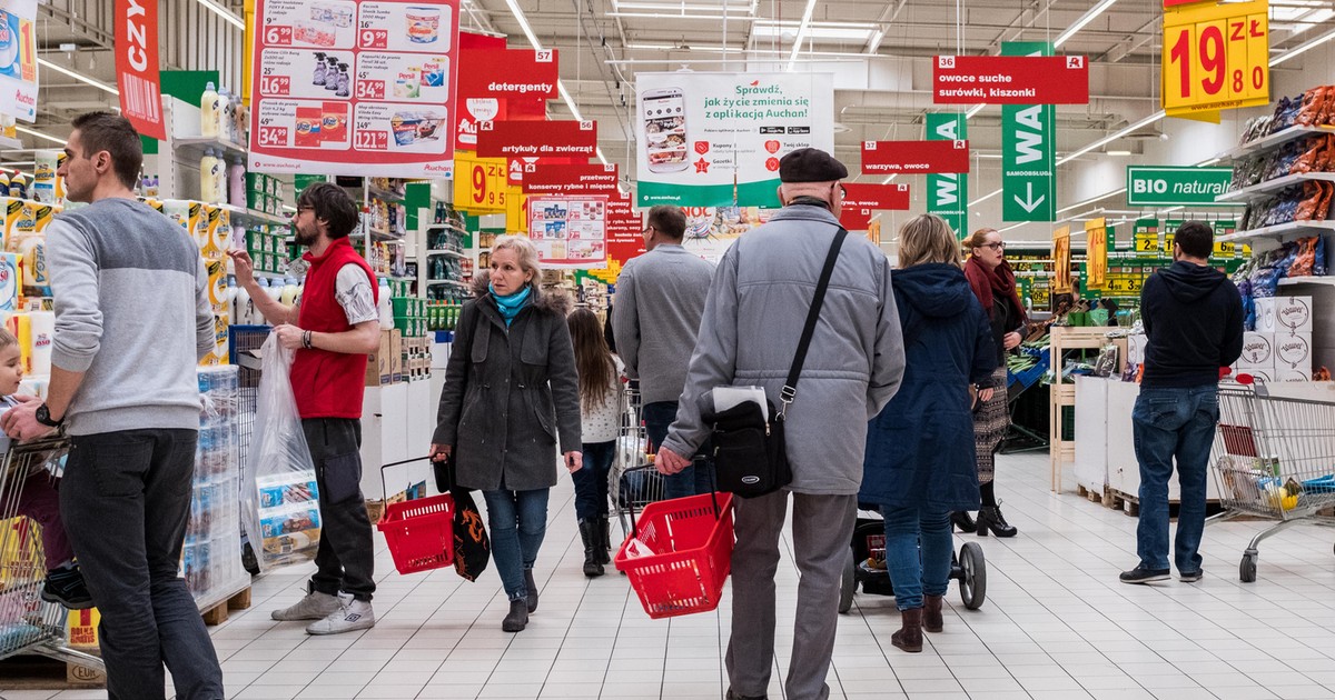Nie Lidl, nie Biedronka. Wiadomo, gdzie najtaniej zrobić zakupy. Ta sieć wygrywa w listopadzie