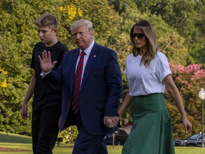 Melanija, Donald i Baron Tramp