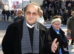 Rydzyk: Brońcie Radia Maryja przed rządem