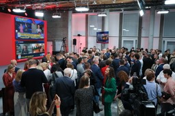 Wybory prezydenckie 2025. Karol Nawrocki wygrał, bo "pokazywał się jako ofiara"?