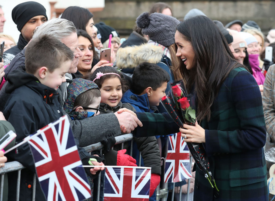 Kate Middleton i Meghan Markle w takich samych stylizacjach