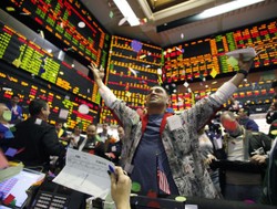 Wall Street: Dow Jones pobił rekord z 2007 roku