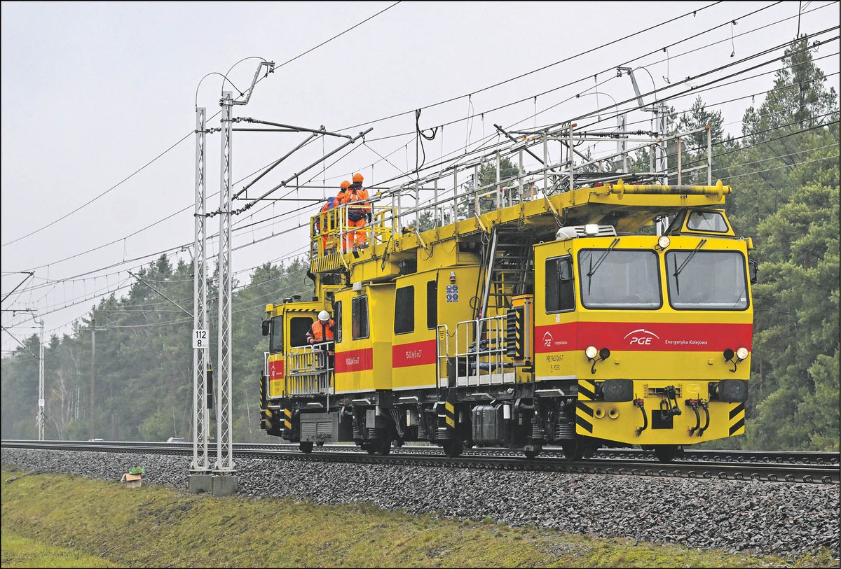 Rodzi się pytanie, czy kolej nie powinna dysponować systemami, które automatycznie wykryją tak istotne uszkodzenia torów? W weekendowym zdarzeniu wykrył je dopiero po 10 godzinach pracownik kolei