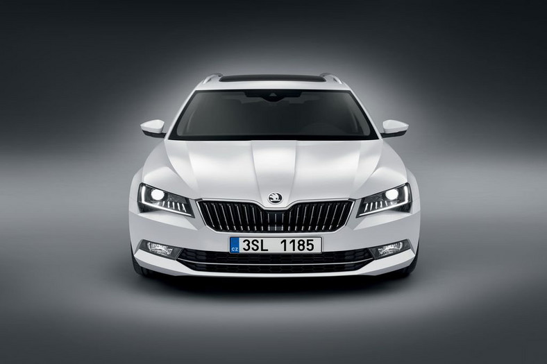 Luksusowa Skoda Superb Combi L&K za 155,6 tys. zł