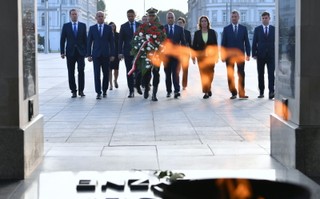 Politycy PO i Nowoczesnej oddali hołd ofiarom II wojny światowej w Warszawie