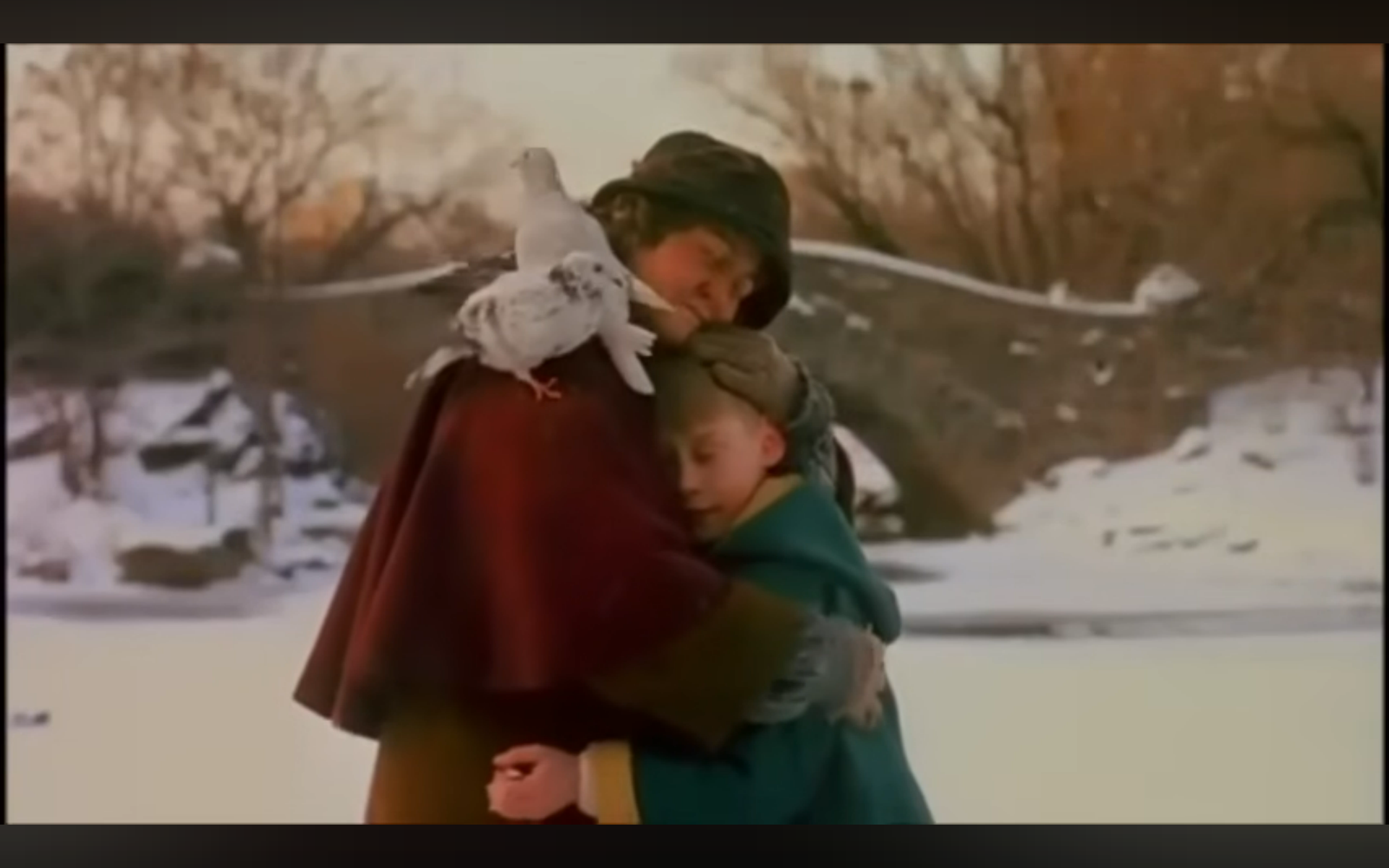 Brenda Fricker vo filme Sám doma 2: Stratený v New Yorku. 