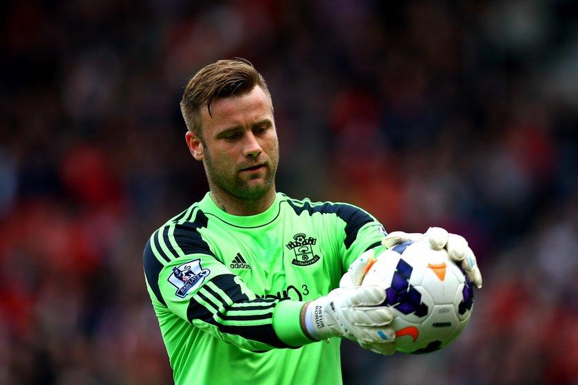 Artur Boruc (34 l.)