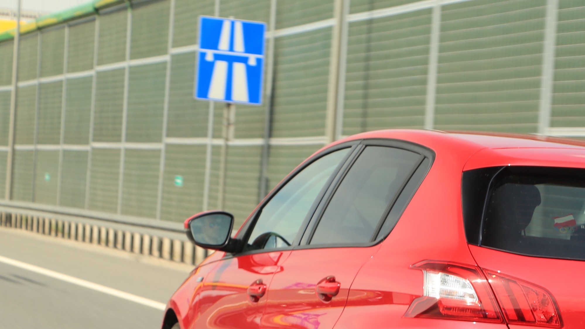 Z Jaką Prędkością Masz Obowiązek Jechać Na Autostradzie