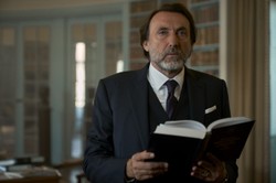 "Zwycięzca". Powstał serial o byłym premierze. Gdzie i kiedy premiera?