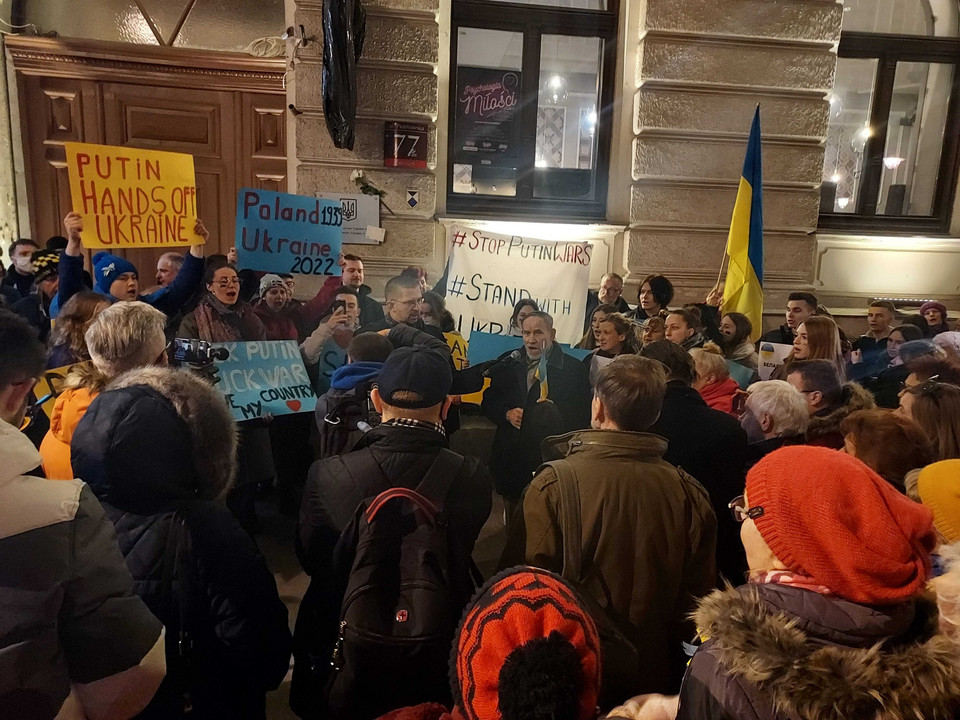 Zdjęcia z demonstracji w Łodzi. "Solidarni z Ukrainą"