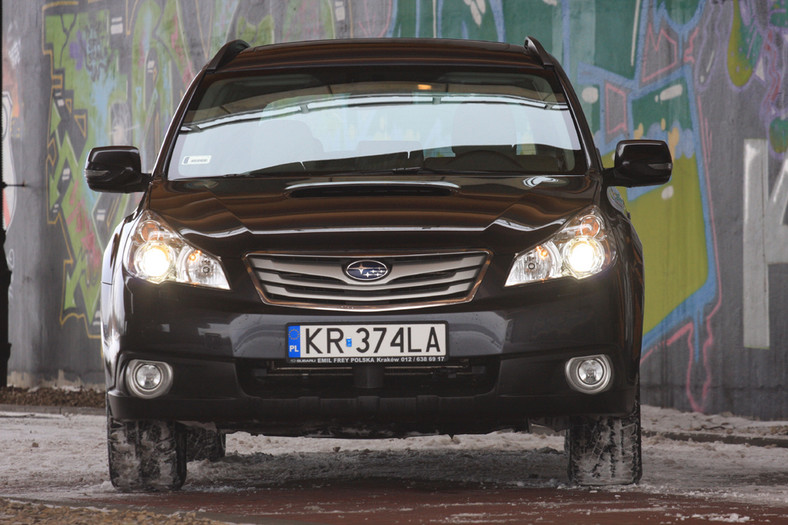 Subaru Outback 2.0D: Bezpieczny olbrzym