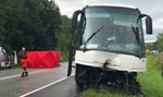 Tragiczne zderzenie autobusu z osobówką! Dwóch ojców nie żyje, troje dzieci rannych