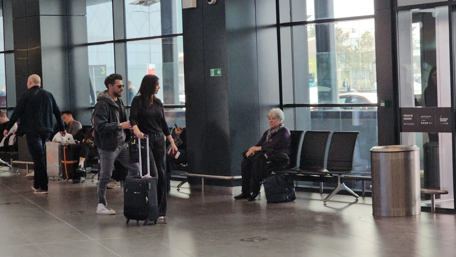 Sloboda Mićalović i Igor Đorđević na aerodromu