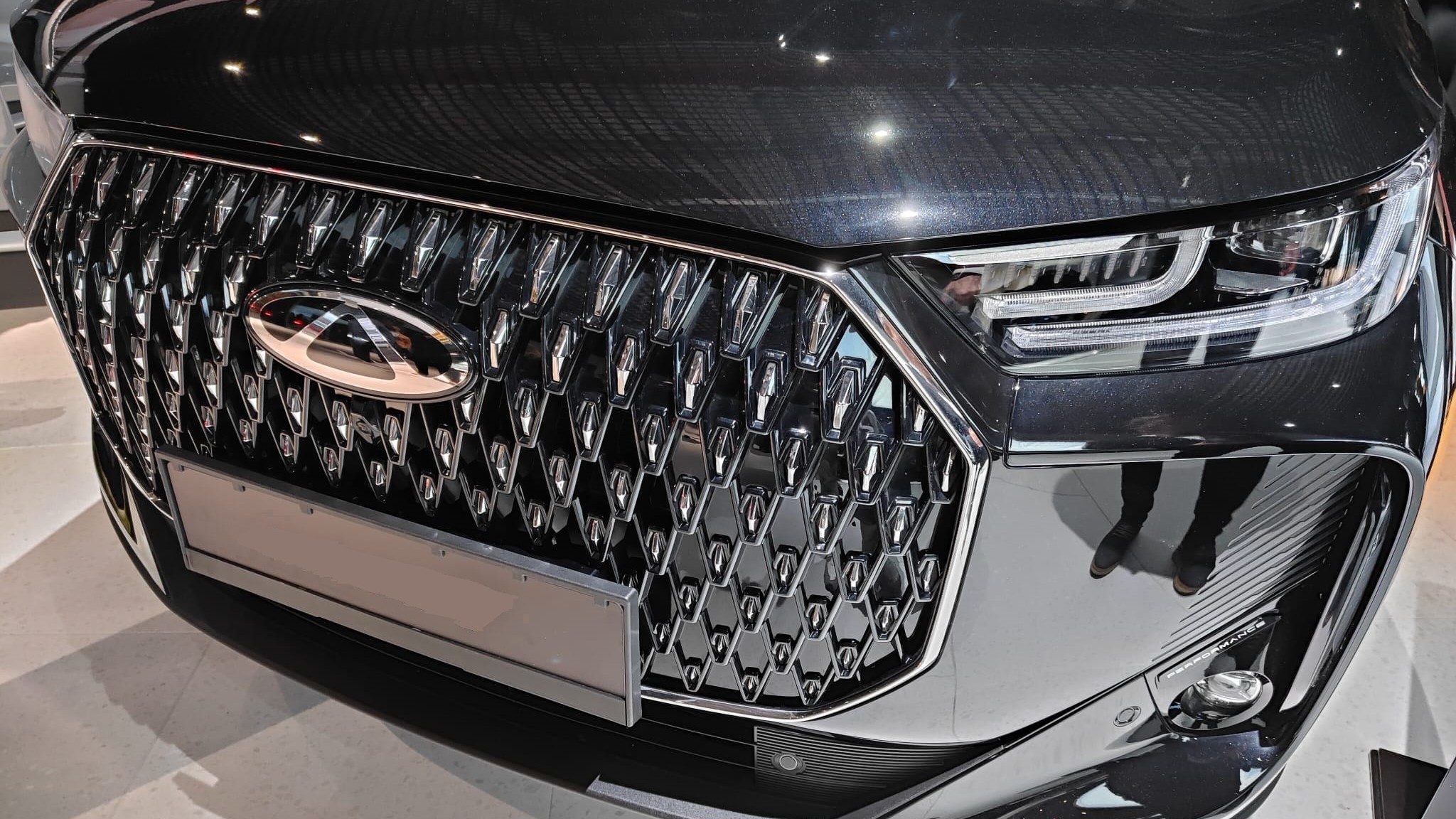 Chery promite un „plin” electric de 500 de kilometri în 5 minute. Compania chineză a lansat sistemul de încărcare ultrarapidă Volt-dragon de 1,44 MW și provocă BYD, Geely și Huawei