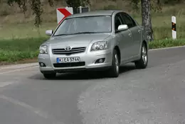 Toyota Avensis. Poduszka powietrzna może zadziałać jak pocisk. Akcja serwisowa