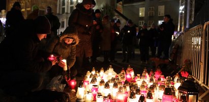 Polacy uczcili pamięć Pawła Adamowicza. Na ulicach tysiące ludzi