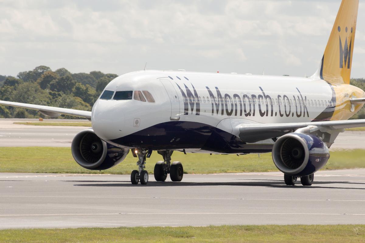 Monarch Airlines - ściąganie pasażerów linii lotniczej do kraju
