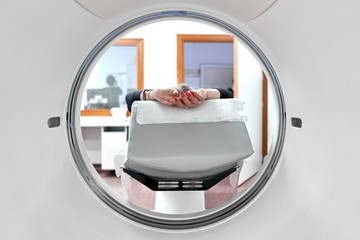 Mikor van szükség MRI és mikor CT vizsgálatra - az orvos elárulja