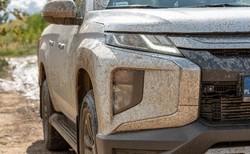 Mitsubishi L200 wygrało gigantyczny przetarg PKP. Oto nowe auta SOK