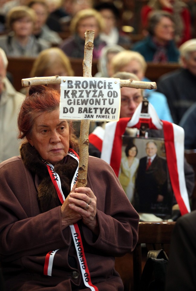 Miesięcznica, upamiętnienie katastrofy smoleńskiej