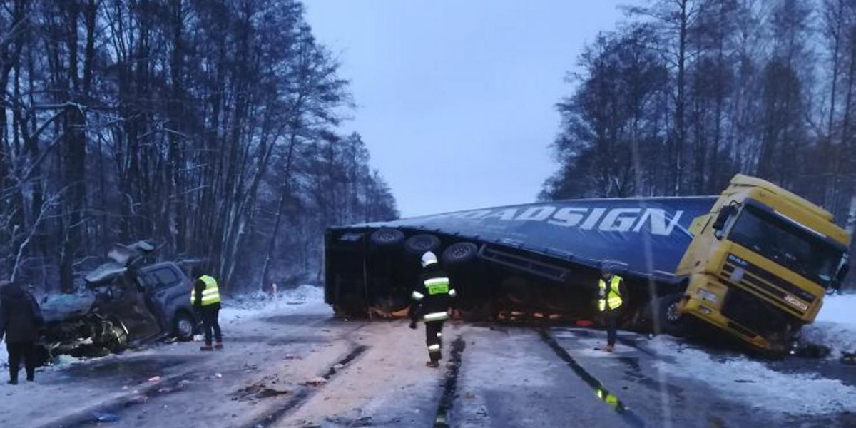 Tragiczny powrót do domu. Rodzice zginęli. Dzieci są ranne