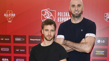 Dawno niewidziany Maciej Musiał obok Maciej Gortata na imprezie e-sportowej. Kto jeszcze się pojawił?