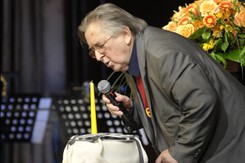 Zrekonstruowana 'Sól ziemi czarnej' Kazimierza Kutza pokazana w Katowicach. I ten apel reżysera