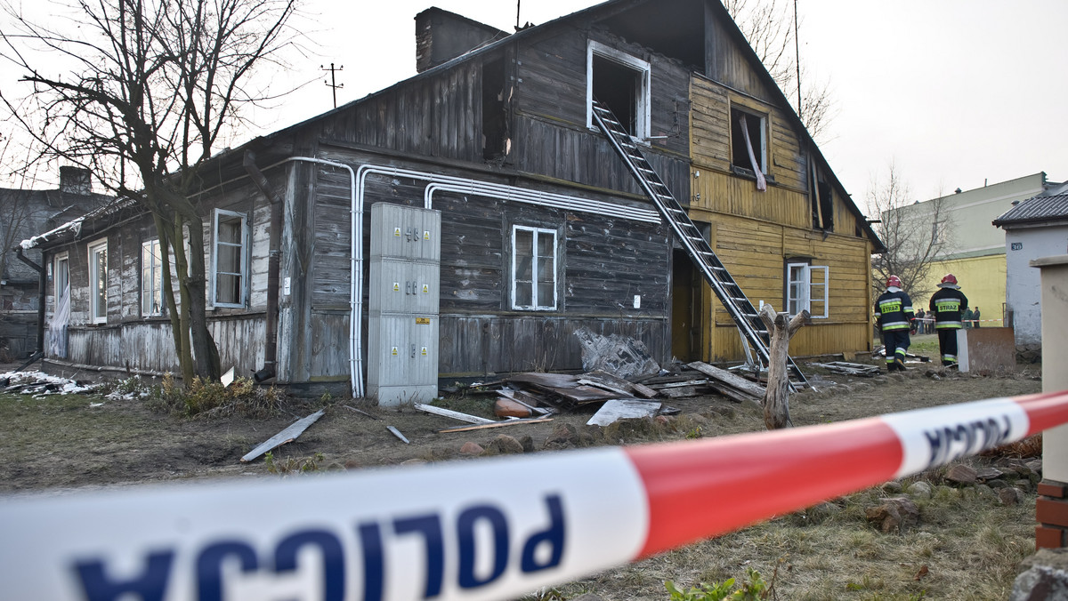 W ciągu ostatniej doby w Polsce doszło do kilku groźnych pożarów. W największym, który wybuchł w domu w Białej Podlaskiej (woj. lubelskie) zginęło siedem osób, w tym dwoje dzieci.