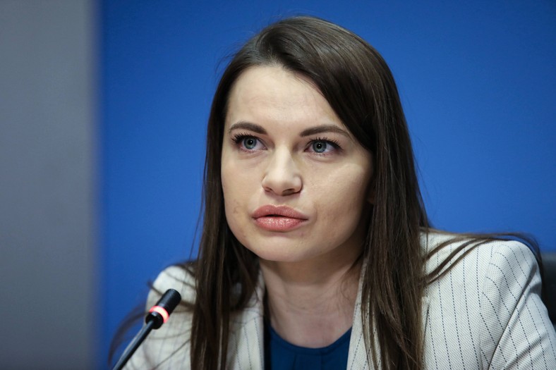 Sylvia Sukhovska es actualmente la subdirectora de gobierno local en el gobierno nacional