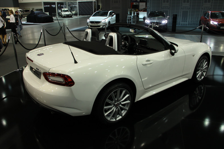 Fiat 124 Spider (Poznań 2016)