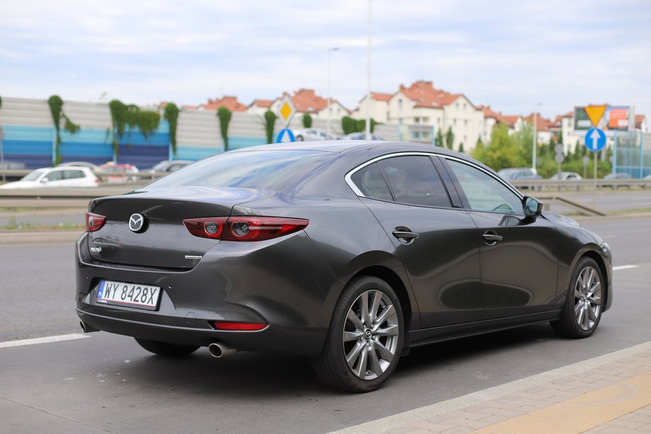 Mazda 3 sedan